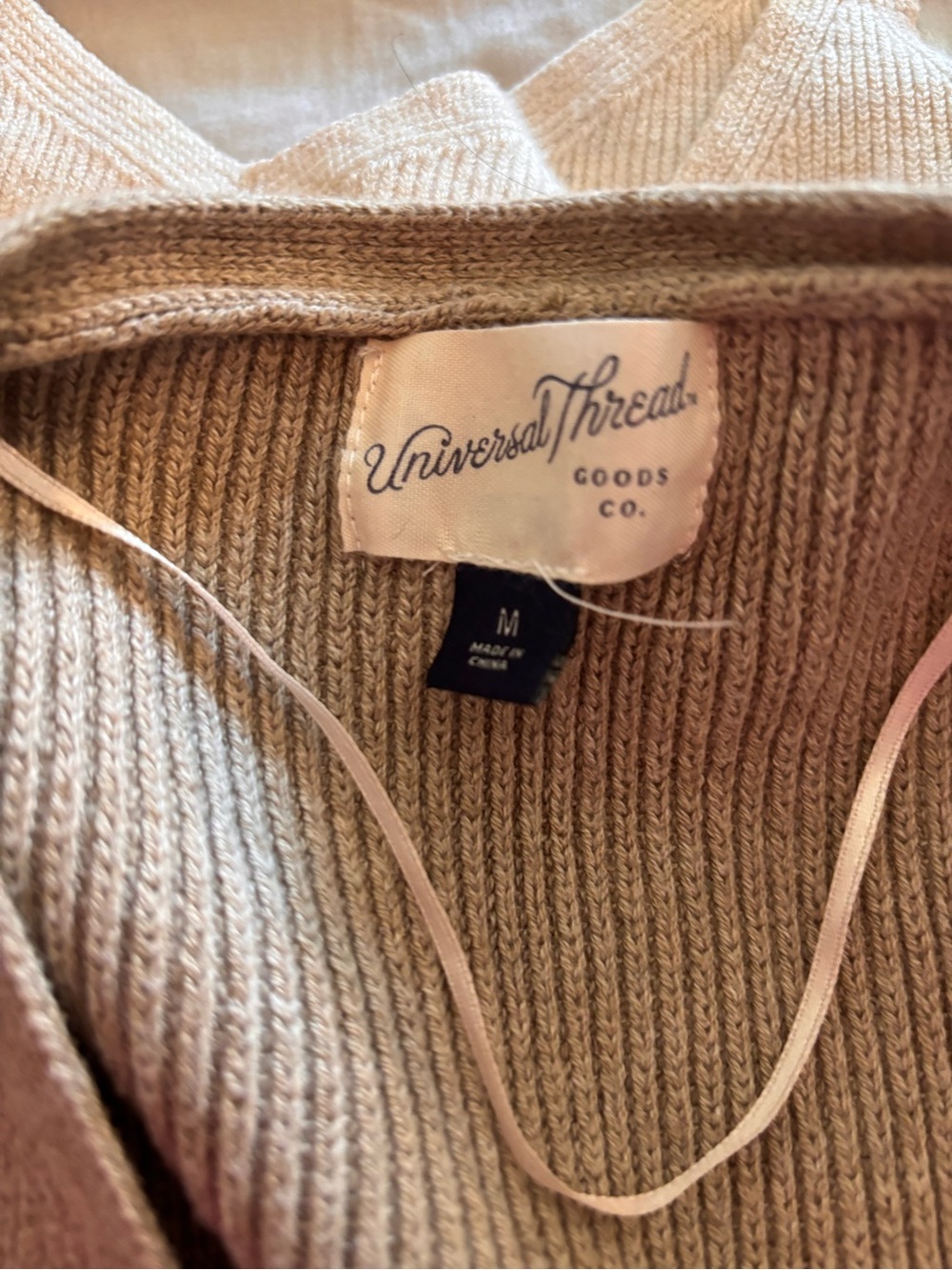 Vest size medium - Picture 5 of 6